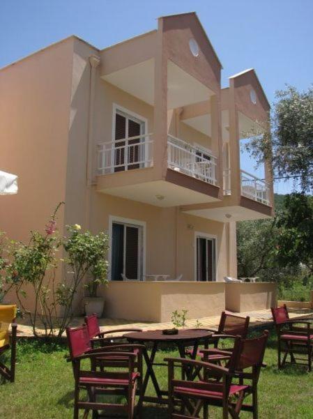 الشقق الفندقية Skala Rachoni في  Amarilia المظهر الخارجي الصورة